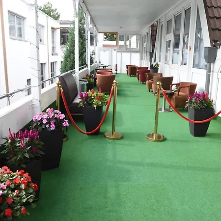 Twinhof-3